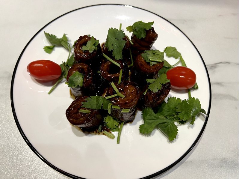 Chef’s Confucius-style pork spindle